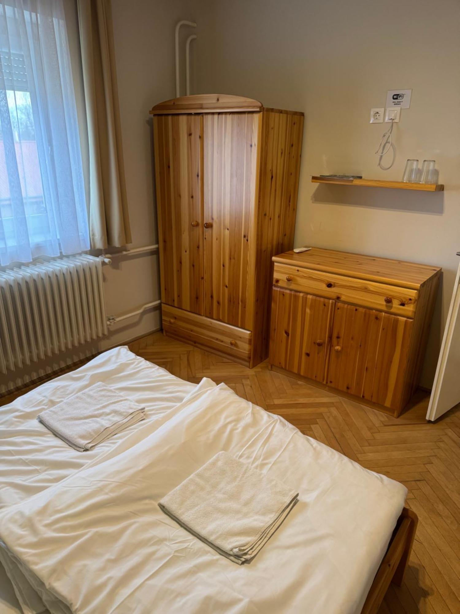 Hotel Csoemoeri Vendeghaz Csomor Esterno foto