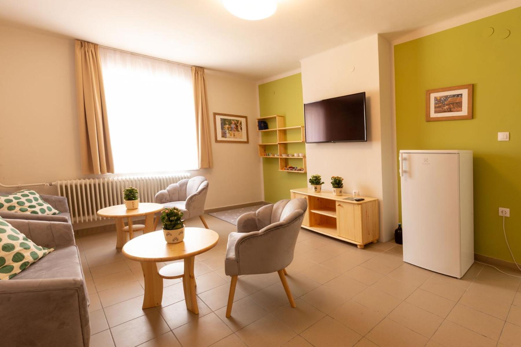 Hotel Csoemoeri Vendeghaz Csomor Esterno foto