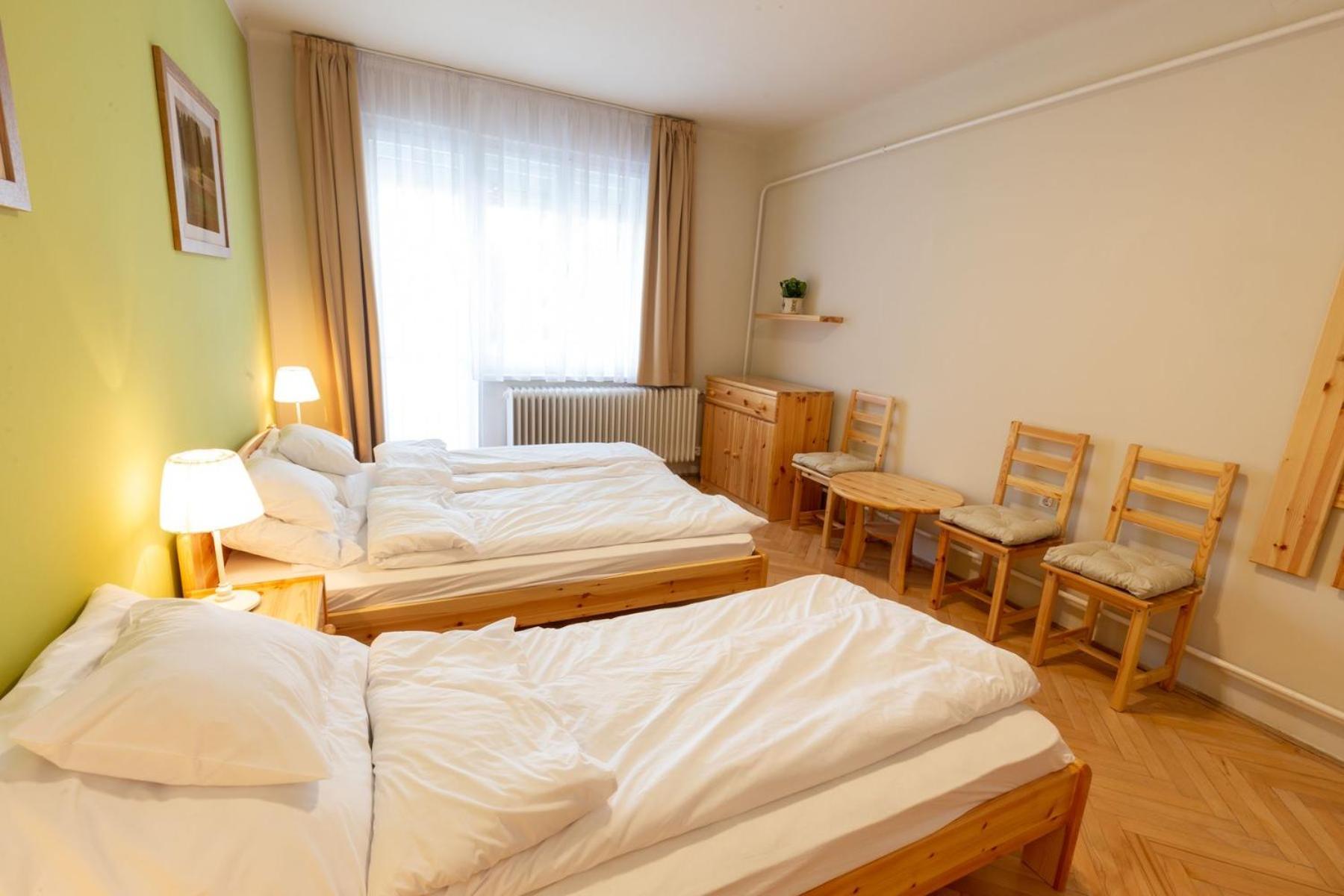 Hotel Csoemoeri Vendeghaz Csomor Esterno foto